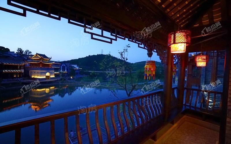 双龙镇·云和春天实景图