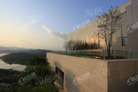 华侨城嘉陵江天实景图