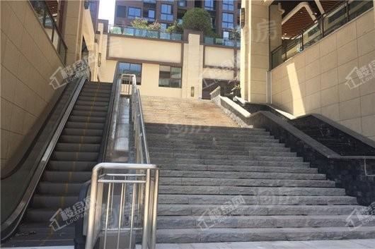 观恒上域街实景图