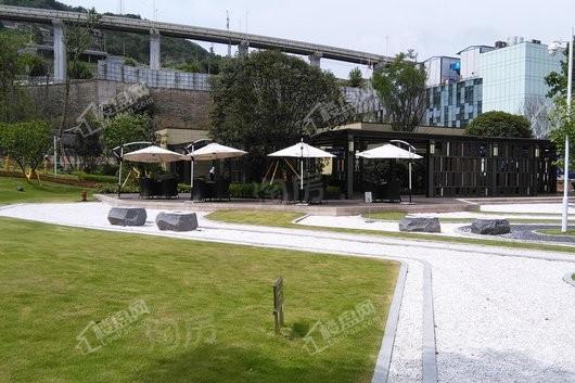 鲁能南渝星城秀街实景图