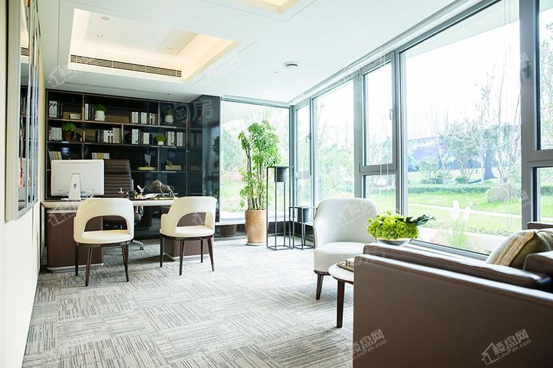 中冶盛世广场样板间