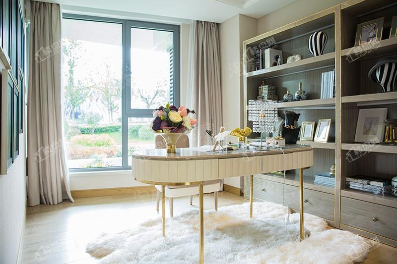 中冶盛世广场样板间