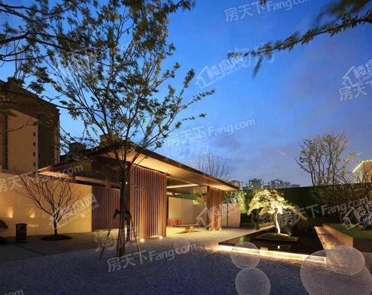 融创春晖十里商铺实景图