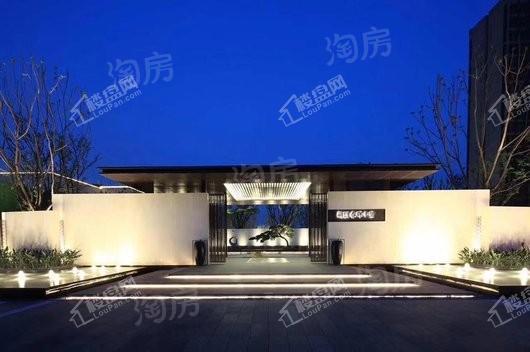 融创春晖十里商铺实景图