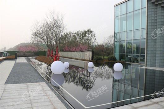 璀璨熙湖实景图