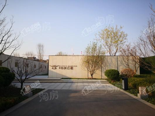 金辉中央云著实景图