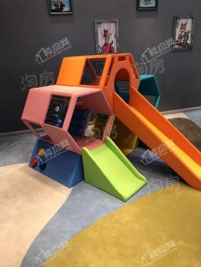 亿利生态城实景图
