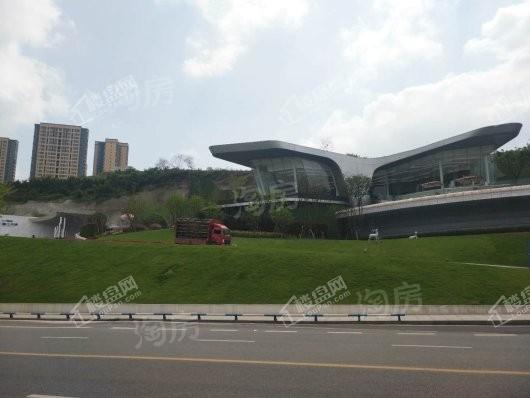 龙湖春江天镜实景图