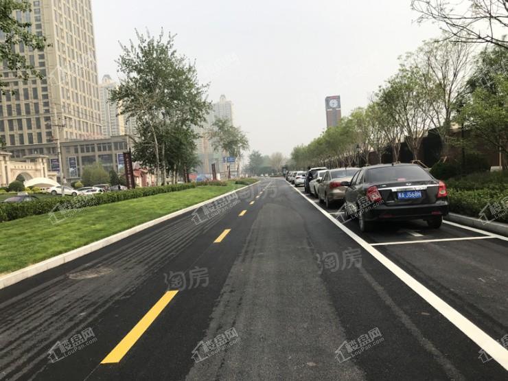 万科翡翠书院实景图