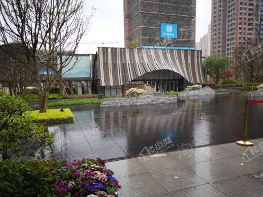 合景泰富誉峰实景图