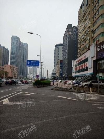 世茂·铂曼配套图