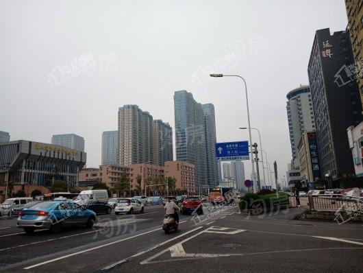 世茂·铂曼配套图