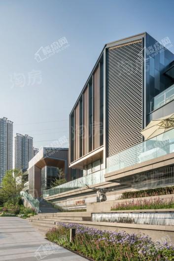 万科彩云湖实景图