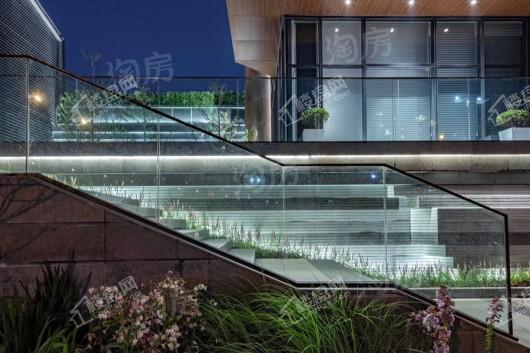 万科彩云湖实景图