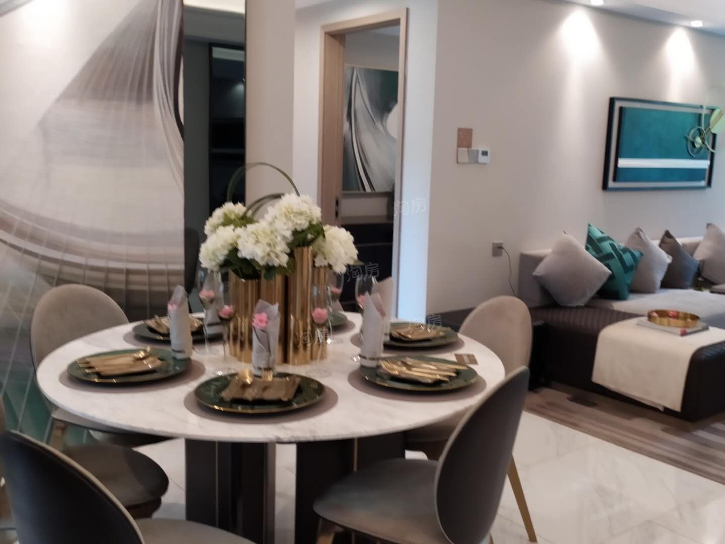 俊发城逸璟峰样板间