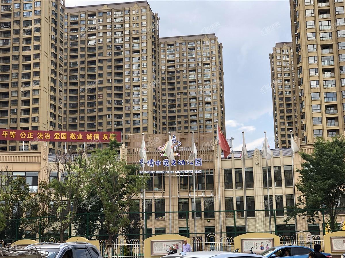 融城·昆明湖实景图