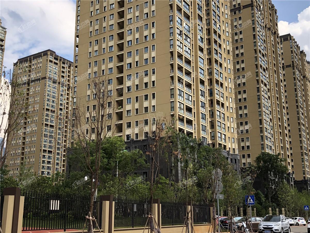 融城·昆明湖实景图