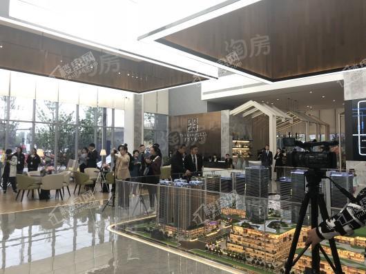 绿城·太原广场实景图