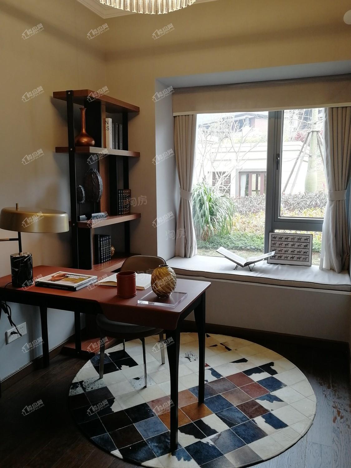 金地香山湖样板间