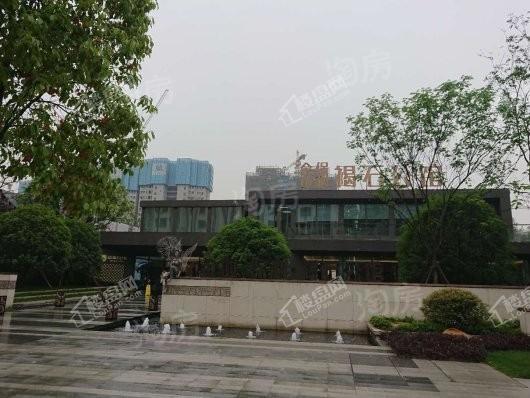 金地·保利·褐石公馆实景图