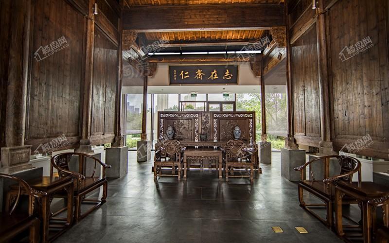 和泓长白府实景图