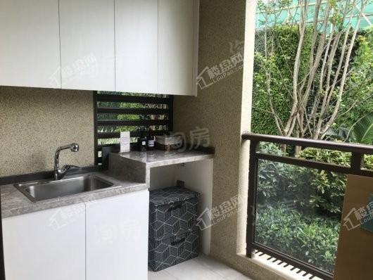 奥体金茂悦样板间