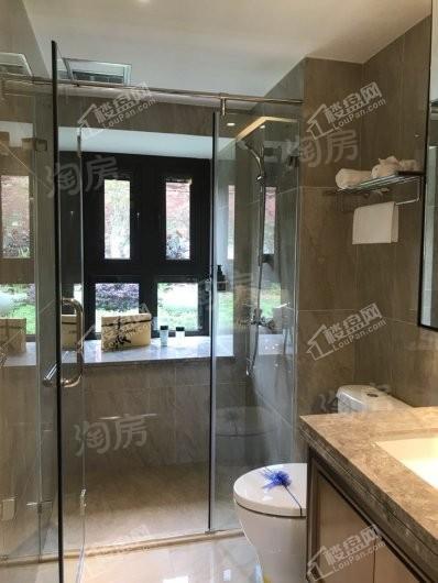 奥体金茂悦样板间