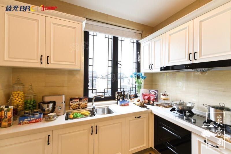 蓝光云报芙蓉园样板间