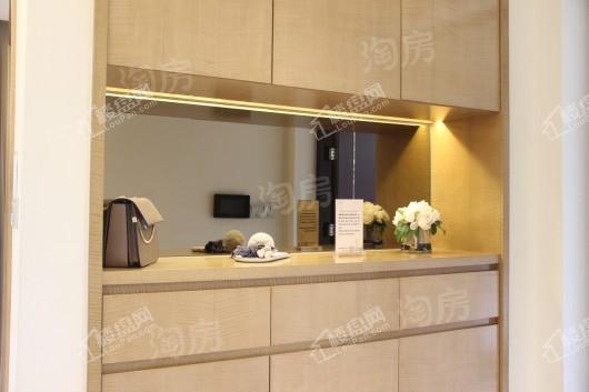 奥体金茂悦样板间