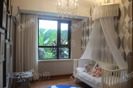 奥体金茂悦样板间