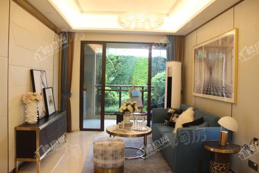 奥体金茂悦样板间