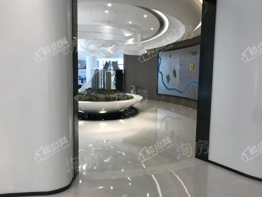 卓越皇后道实景图