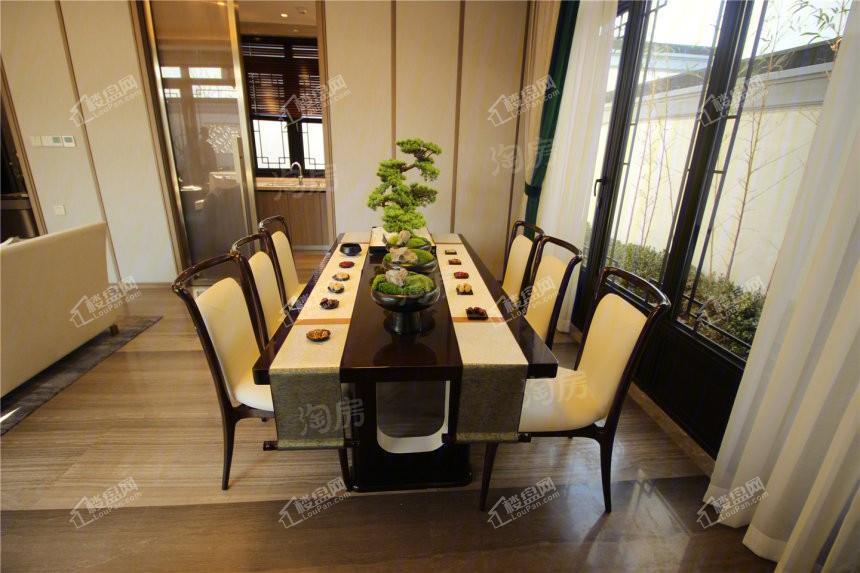 和泓桃李春风样板间