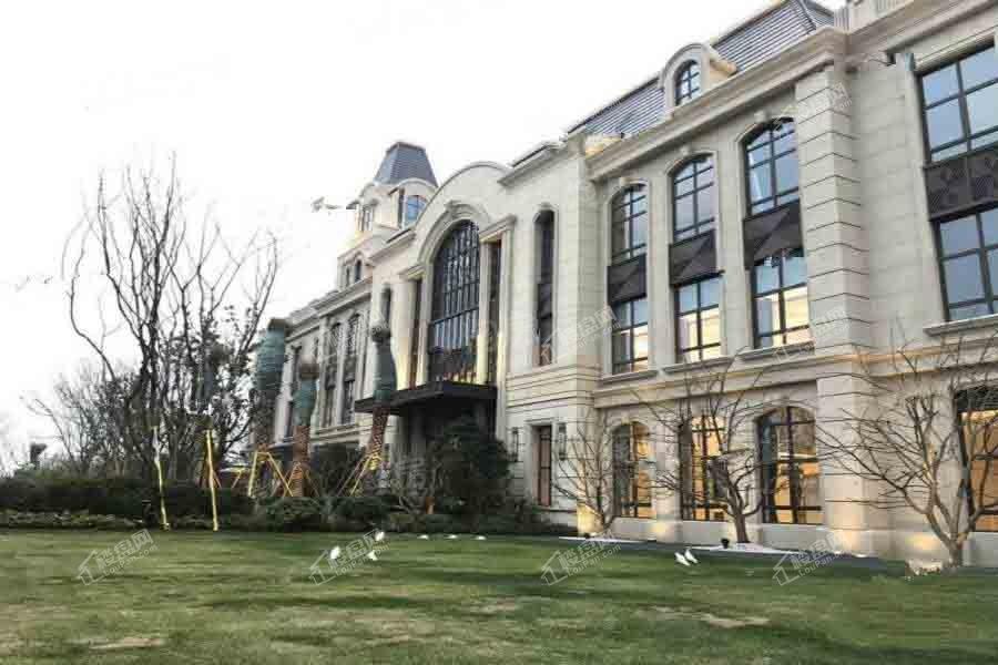 华发中城中央公园实景图