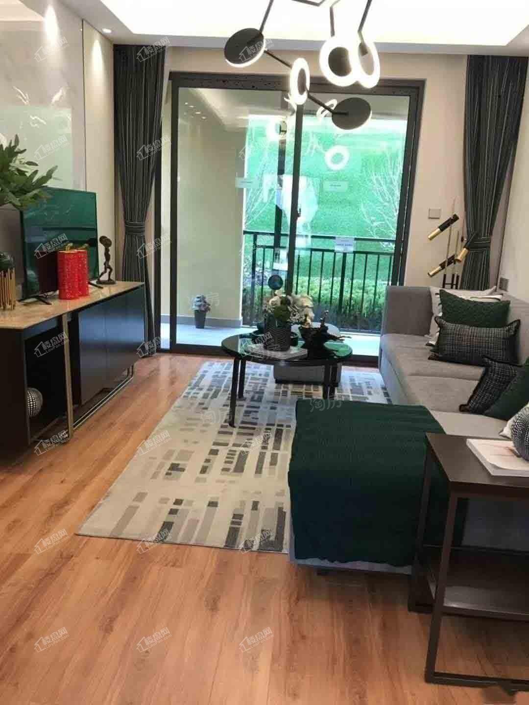 阳逻万达广场御江样板间