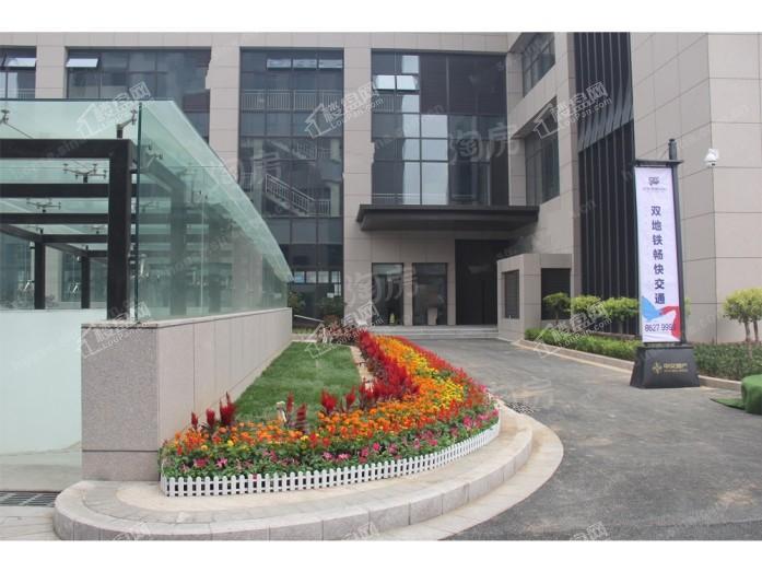 中交财富中心实景图