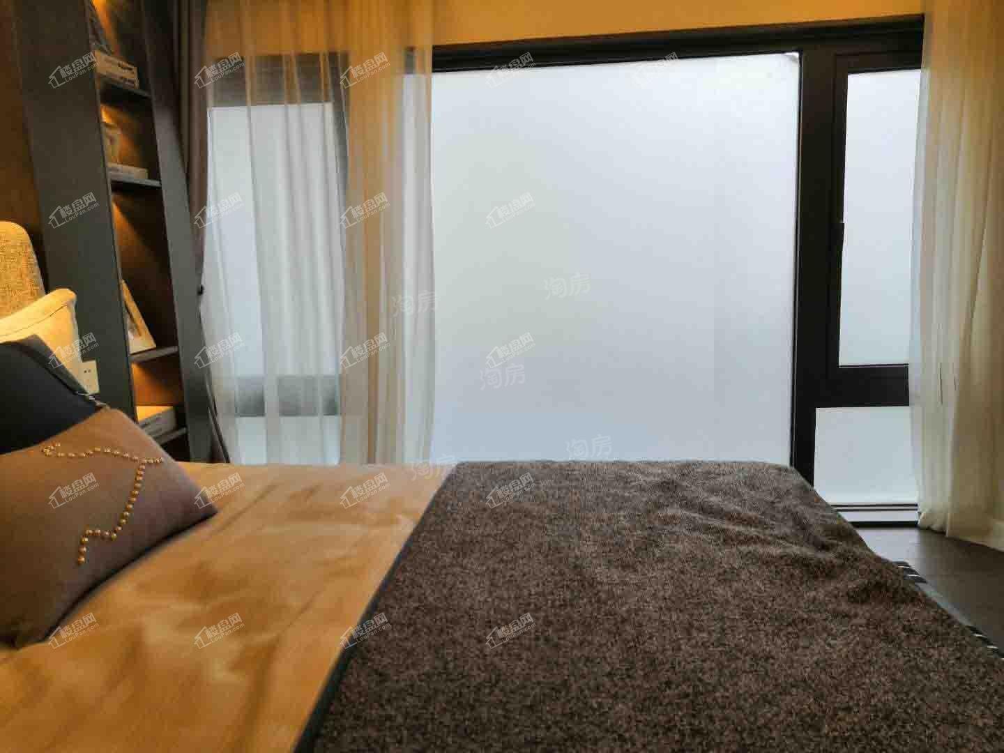 红枫金座样板间