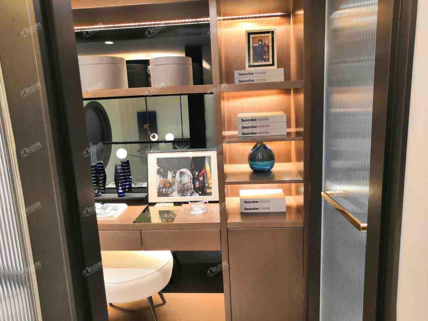 红枫金座样板间