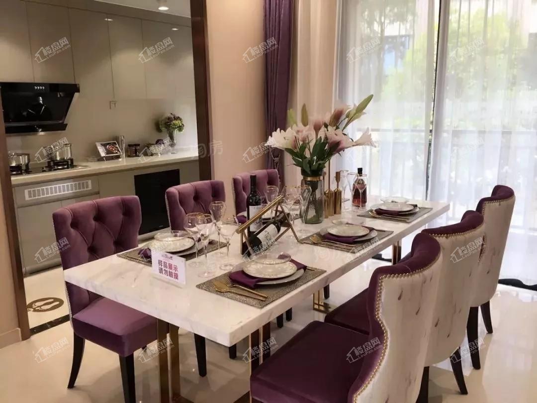 江西奥园冠军城样板间