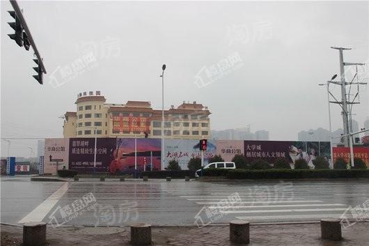 华商广场实景图