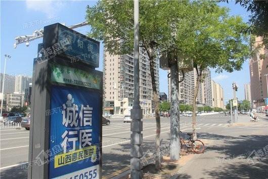 鸿赫·时代天际配套图