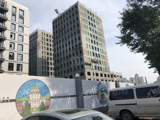 中东红街实景图