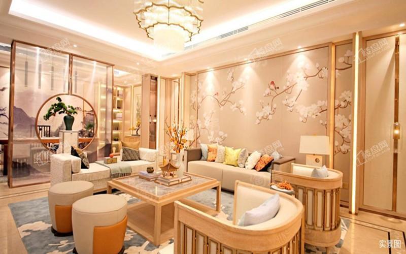 金辉江山云著样板间