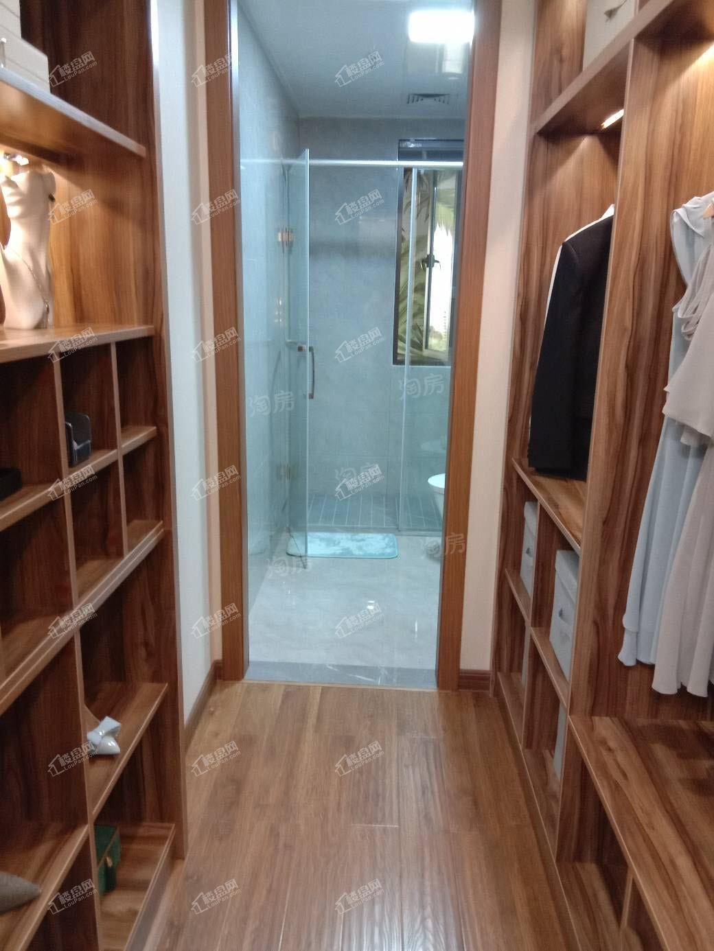 越秀逸府样板间