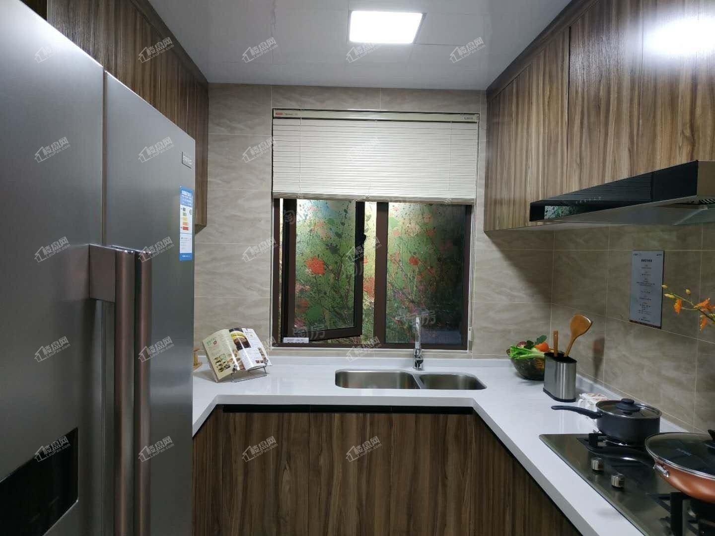 越秀逸府样板间