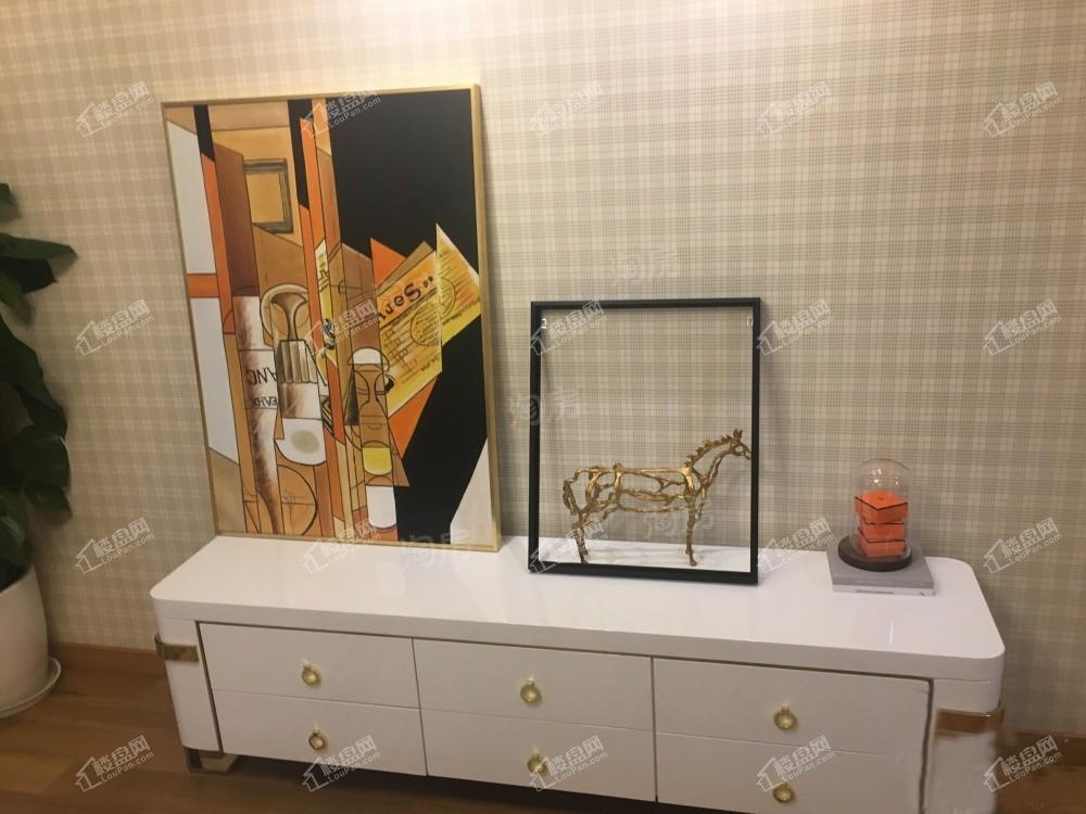 力高悦景薹样板间