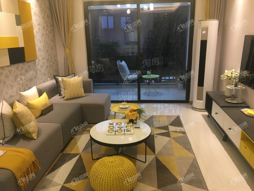 力高悦景薹样板间