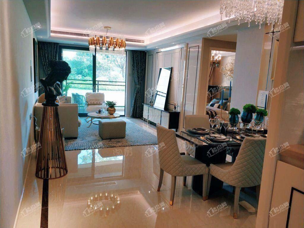 东湖金茂府样板间