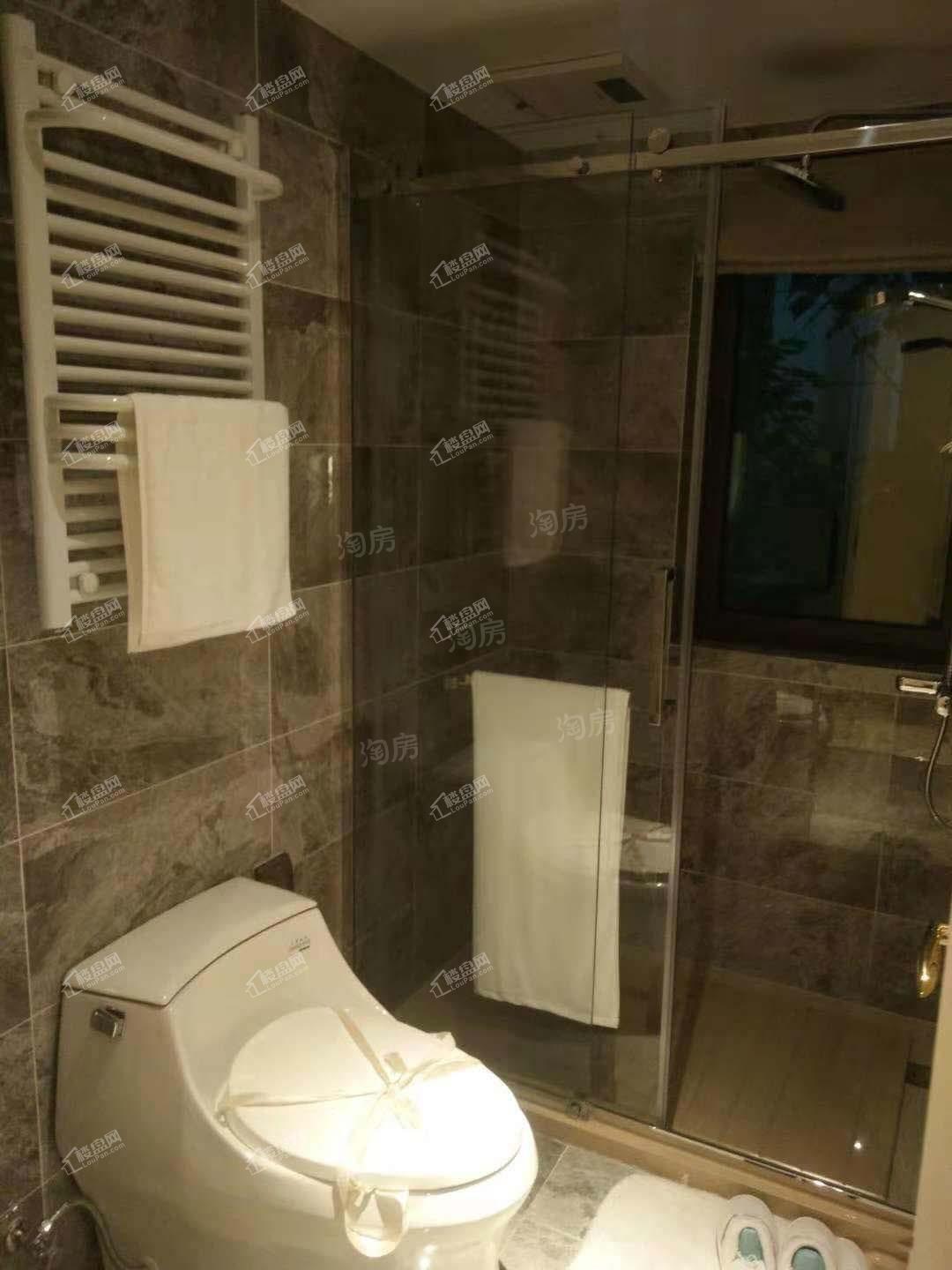 东湖金茂府样板间