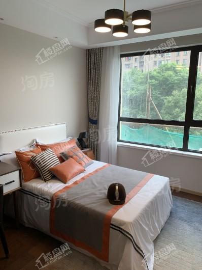 文通拾里间样板间